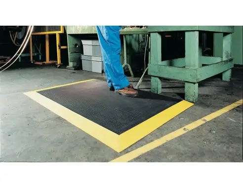 Pavimento industrial antideslizante
