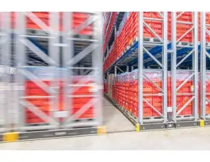 ESTANTERÍAS PARA PALET CON BASE MÓVIL